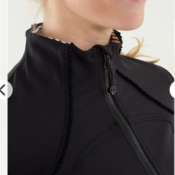 Lululemon Special Edition Forme Jacket “Ruffled Up.” Size 4 - Picture 8 of 12